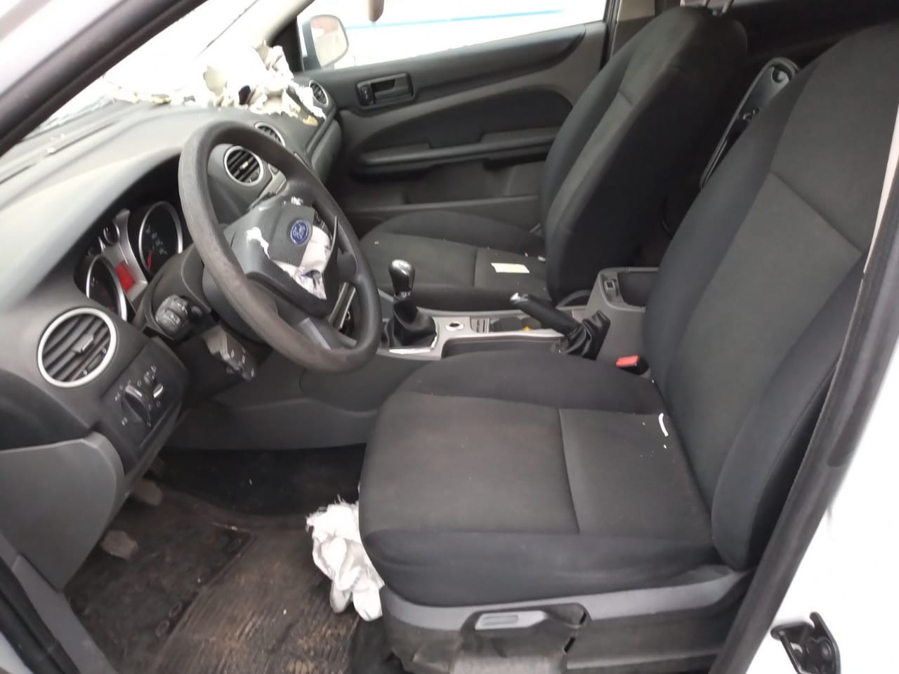  Ford FOCUS 2011    EN DESARME